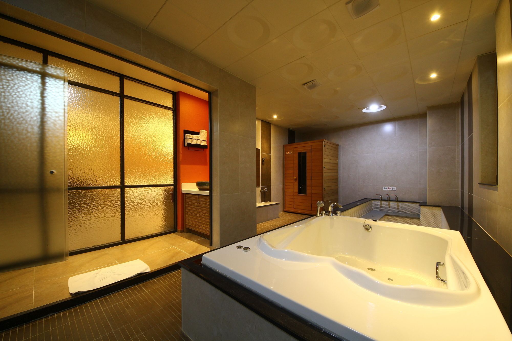 Habibi Hotel Inczhon Zewnętrze zdjęcie